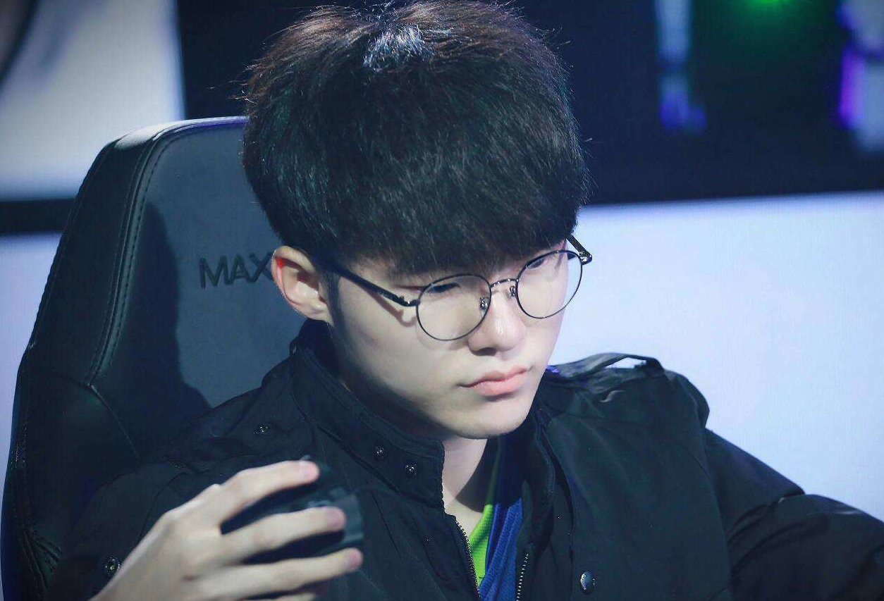 并非缺少球 并非缺少球